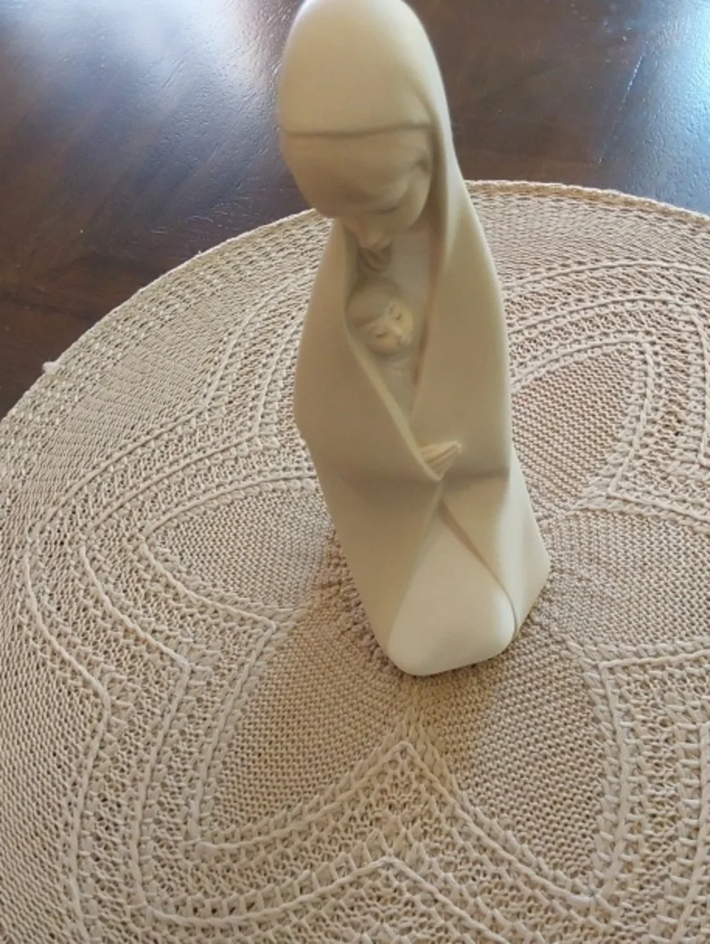 Lladro Porcelain Figurine of Girl With Child Item #4636 - Retired